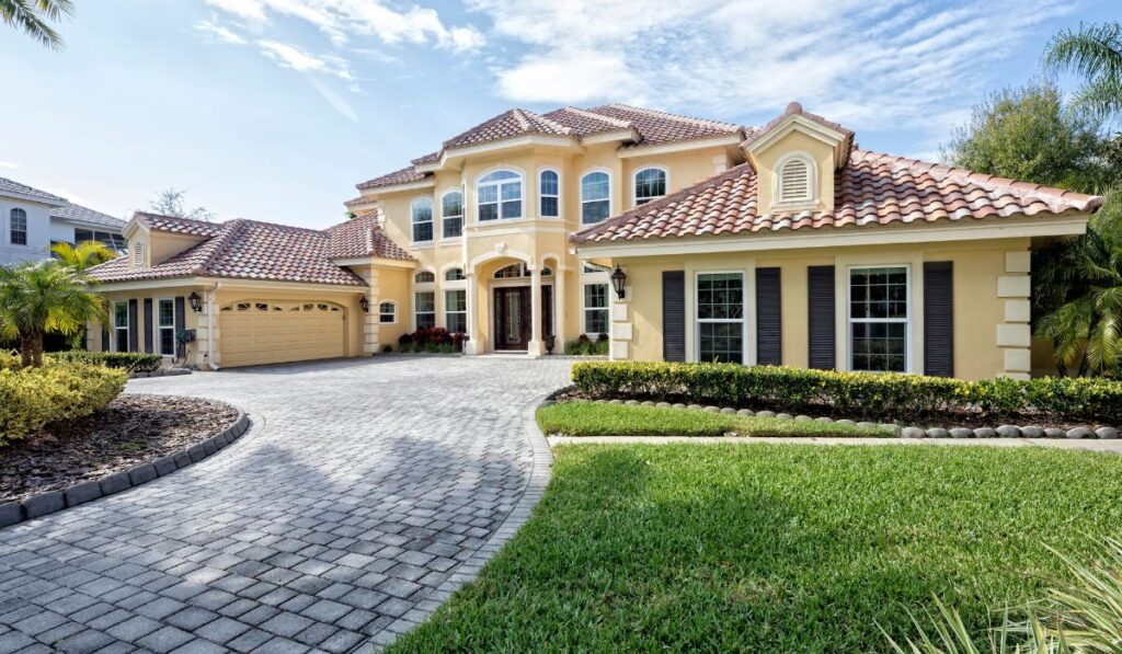 Choosing the Best Stone Pavers for Your Driveway