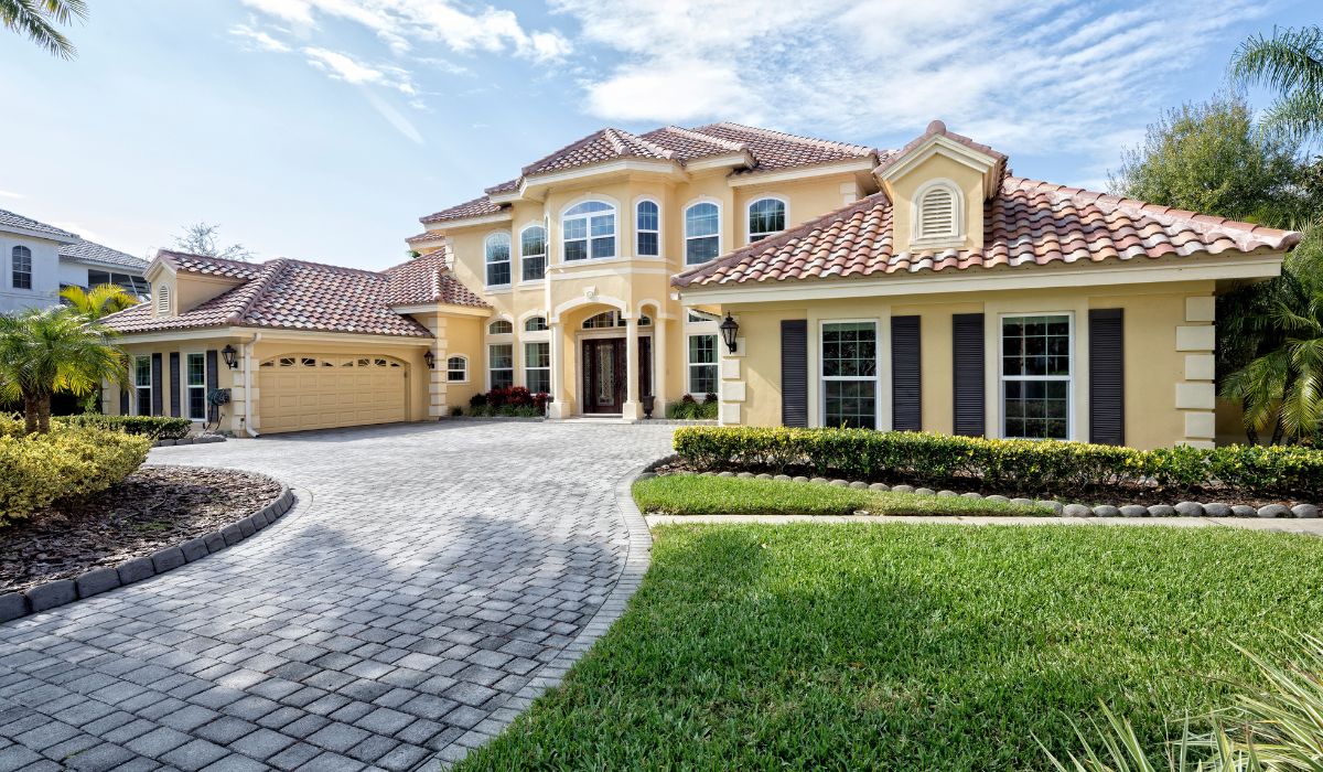 Choosing the Best Stone Pavers for Your Driveway