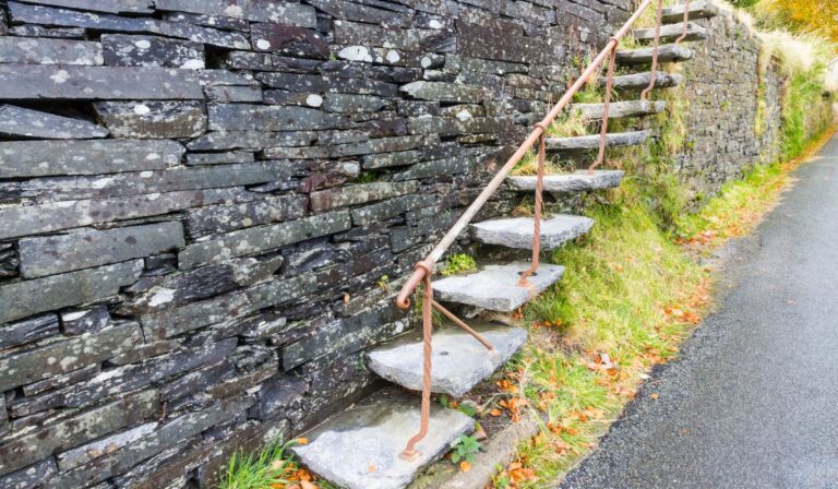 Cantilever Walls