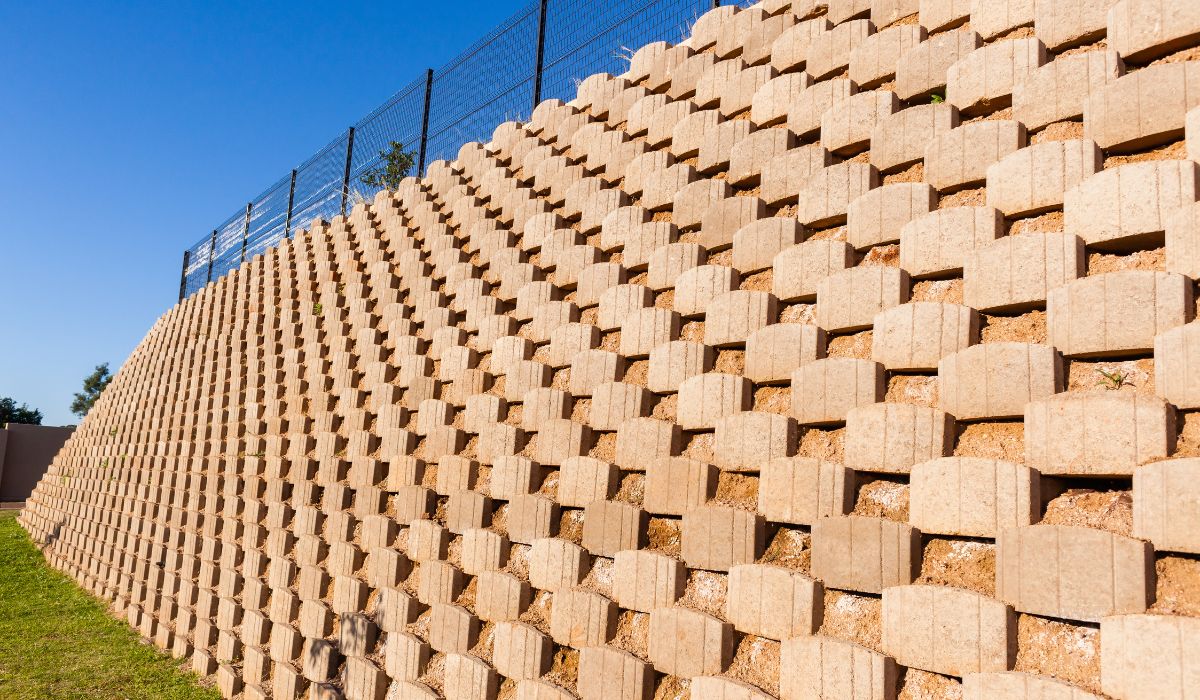 Helpful Retaining Wall Maintenance Tips or Longevity