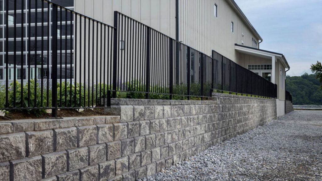 Commercial Retaining Walls in Gig Harbor What Owners and Contractors Should Know